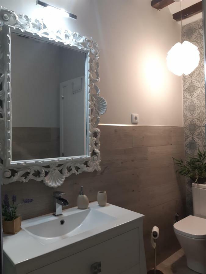 Apartamento Corazon De Portales 洛格罗尼奥 外观 照片